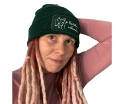 Zimní čepice -  lahvově  zelená